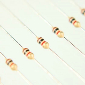 Resistor 82Ω 5% 1/6W CR16 82R